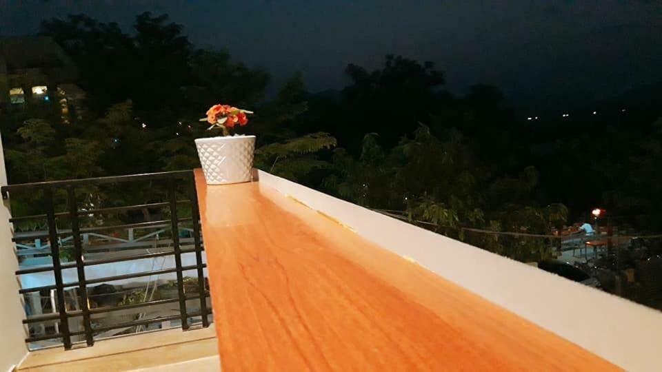 Fami Homestay Phong Nha Eksteriør billede