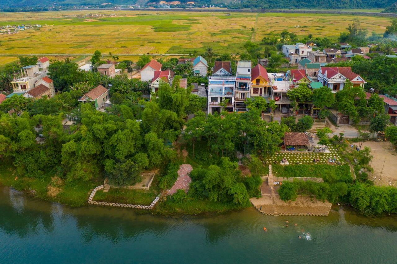 Fami Homestay Phong Nha Eksteriør billede