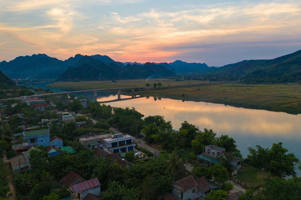 Fami Homestay Phong Nha Eksteriør billede