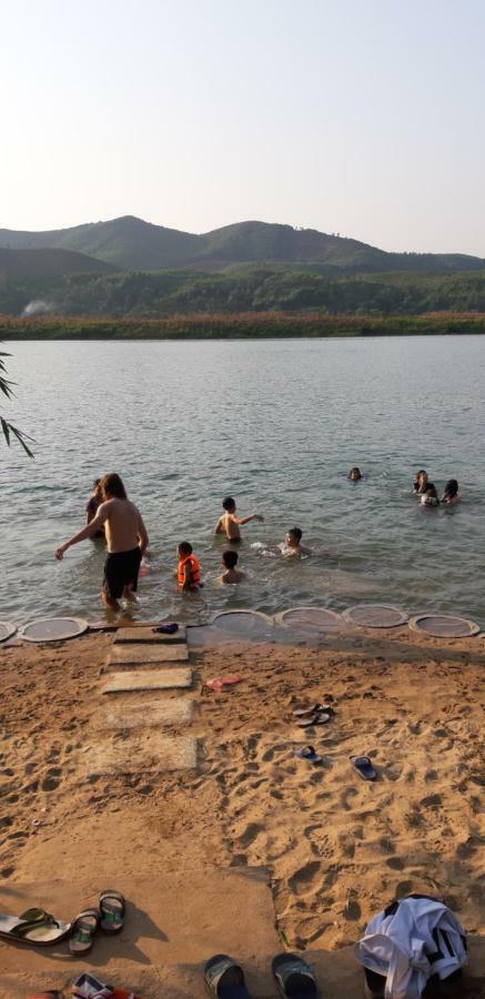 Fami Homestay Phong Nha Eksteriør billede
